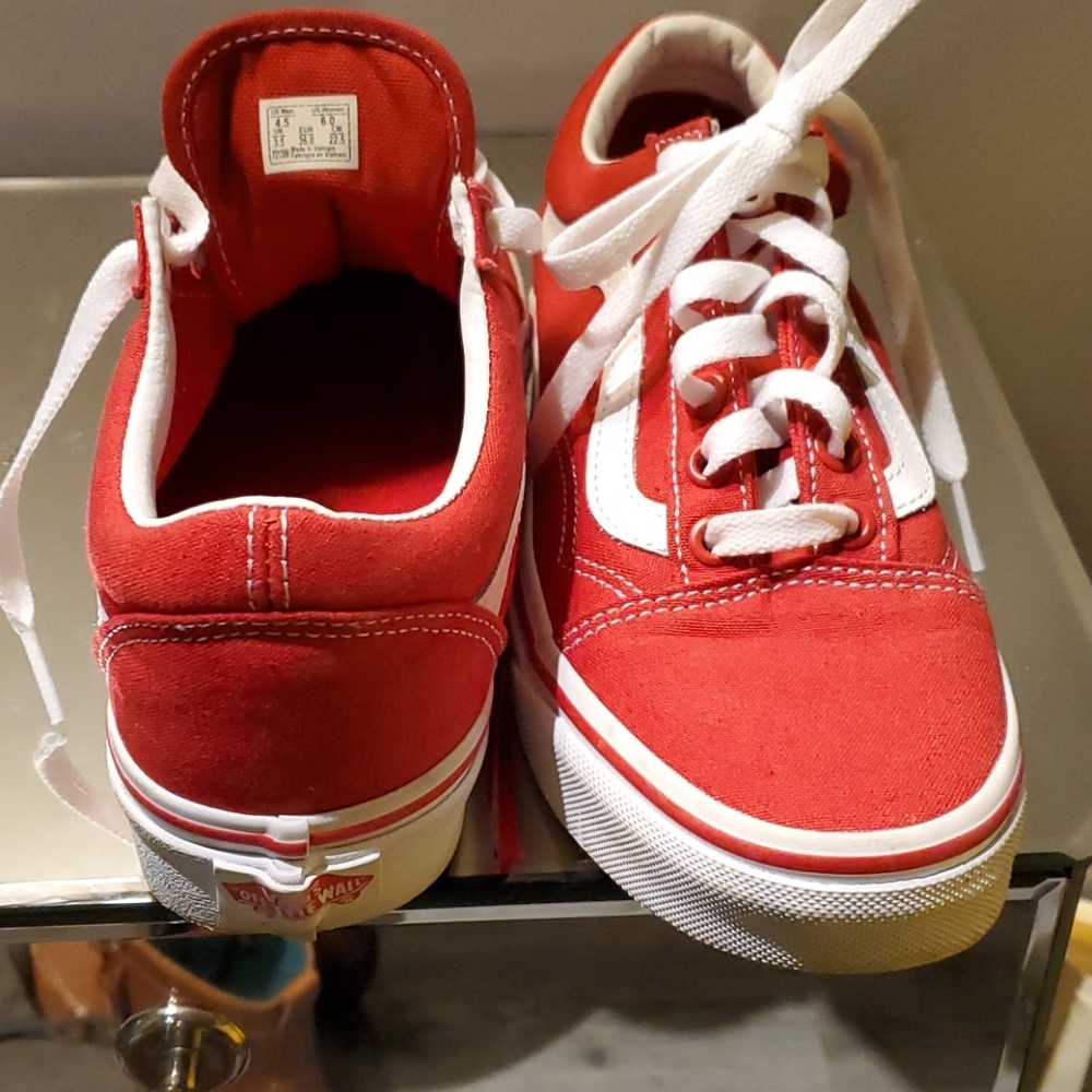 Vans - Picture 4 of 4